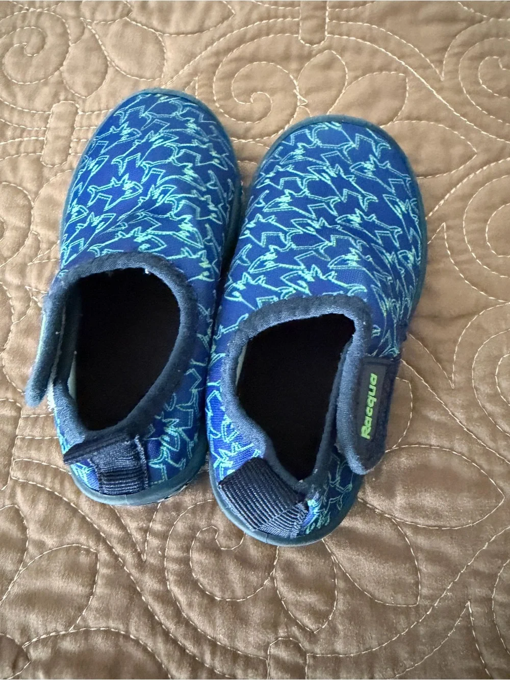 Bogs Kids Blue Star-Print Water Shoes